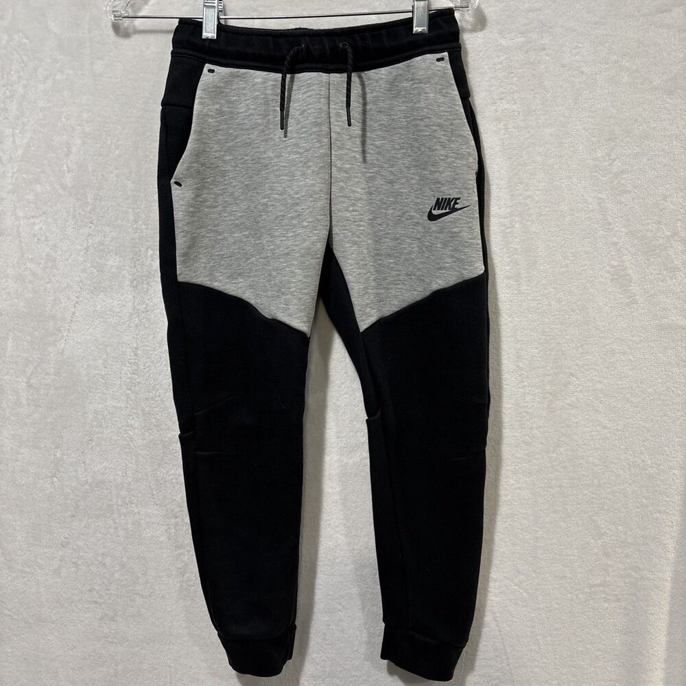 Nike Sportswear Tech Fleece Big Kids Joggers Grey Black Medium Pocket HV5869-012